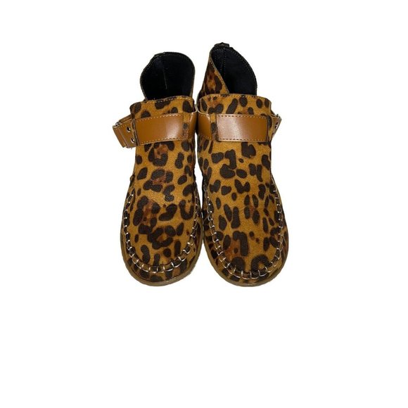 Fashion Shoes - Womens Brown Leopard Buckle Moccasin 7.5 Boot Flat Heel Boutique